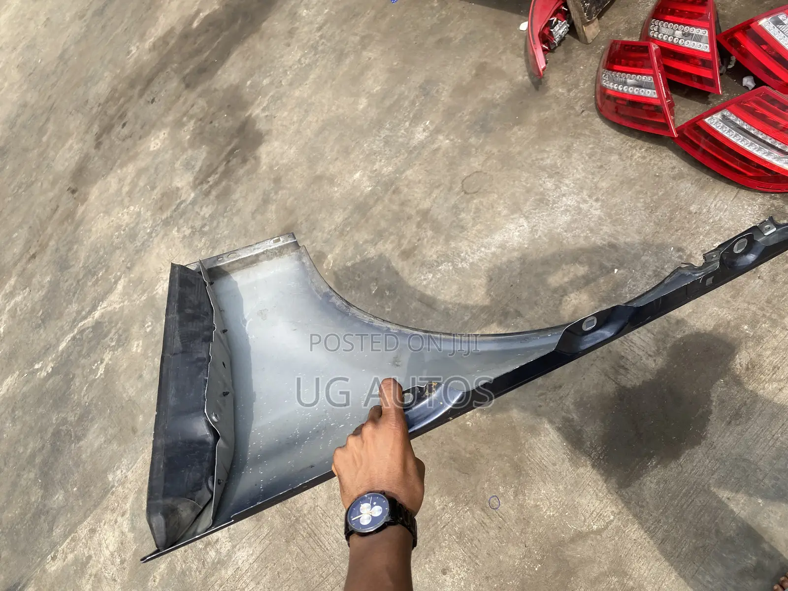 Right Fender Mercedes Benz C300 (W204)