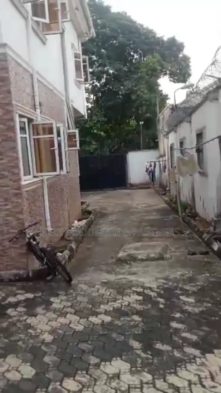 5bdrm Duplex in Prefab/Aladinma , for sale