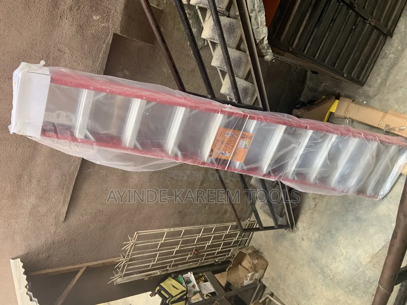 Fiberglass a Shape Ladder 12 Step by 2(150kg)