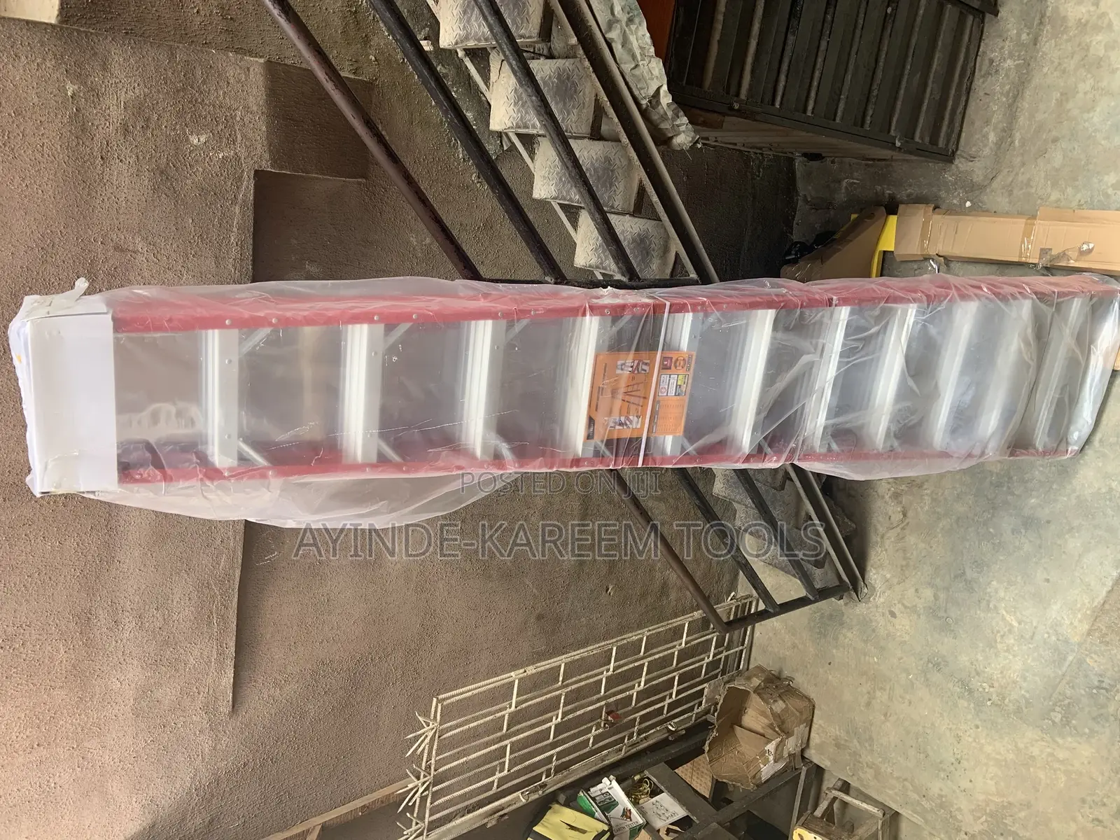 Fiberglass a Shape Ladder 12 Step by 2(150kg)