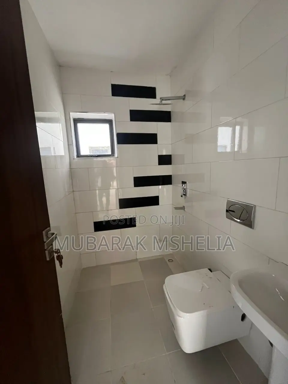 3bdrm Block of Flats in Kaura for sale