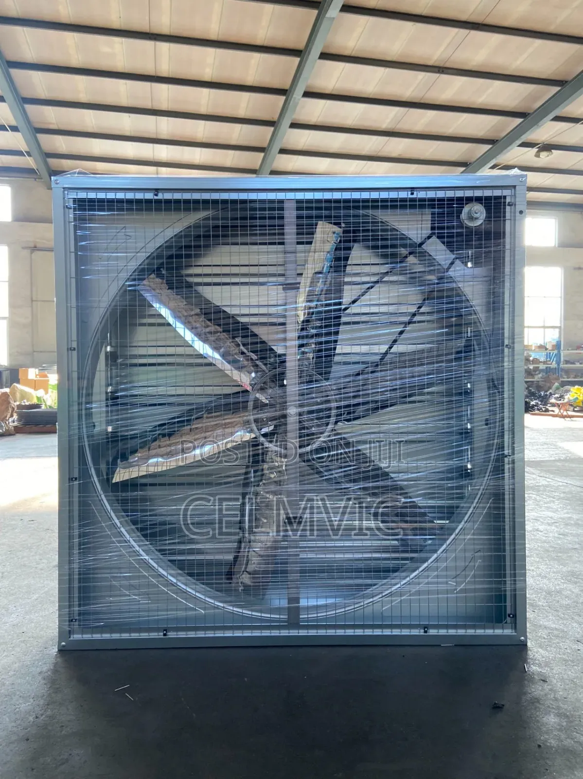 Heat Extractor for Poultry 1380mm