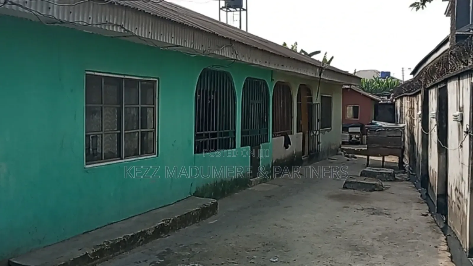 7bdrm Block of Flats in Omachi Estate,, Ruuodomaya for sale
