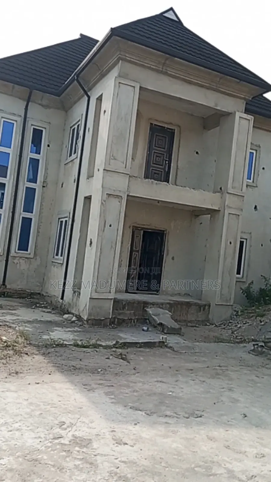 13bdrm Duplex in Omachi Estate,, Ruuodomaya for sale
