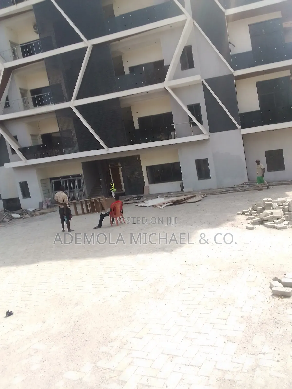 3bdrm Apartment in Maitama for sale