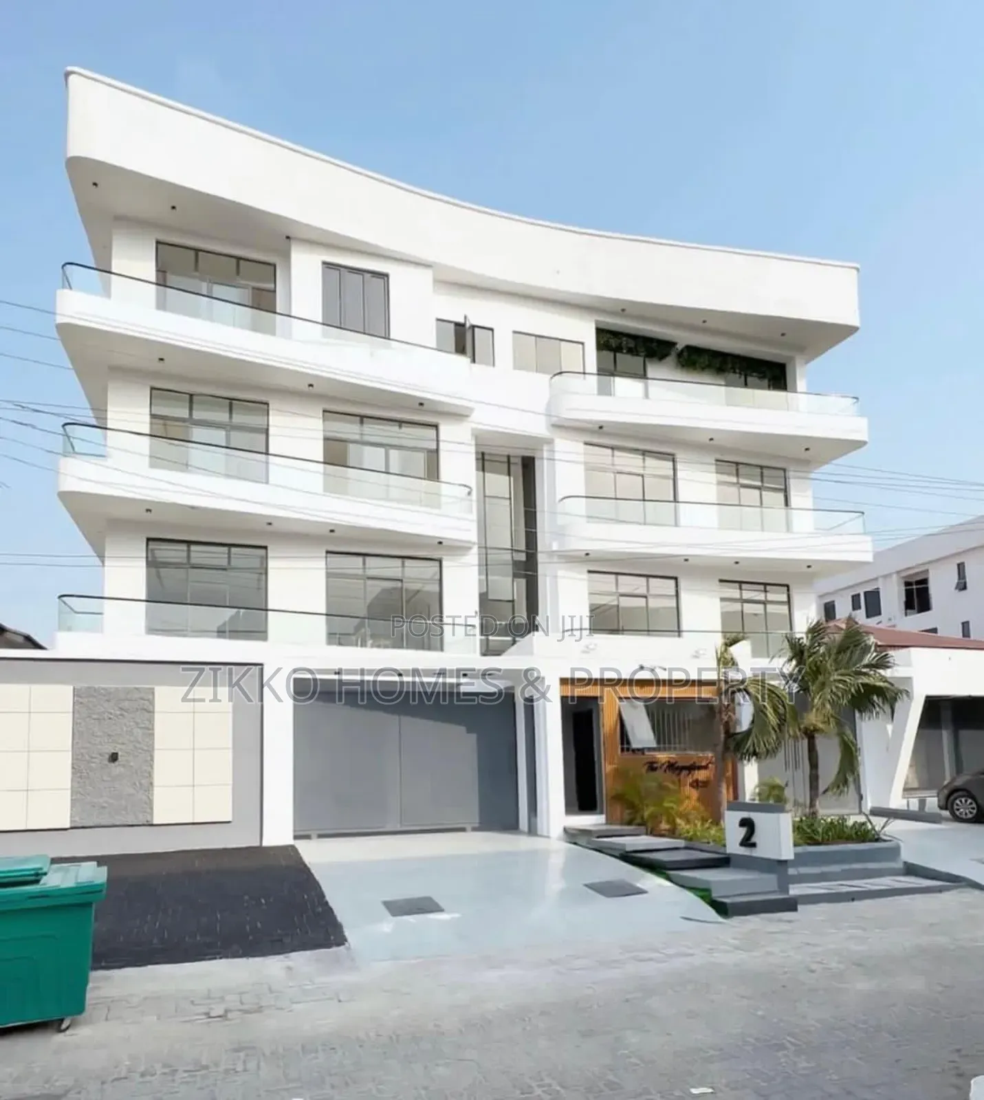 4bdrm Maisonette in Lekki for sale