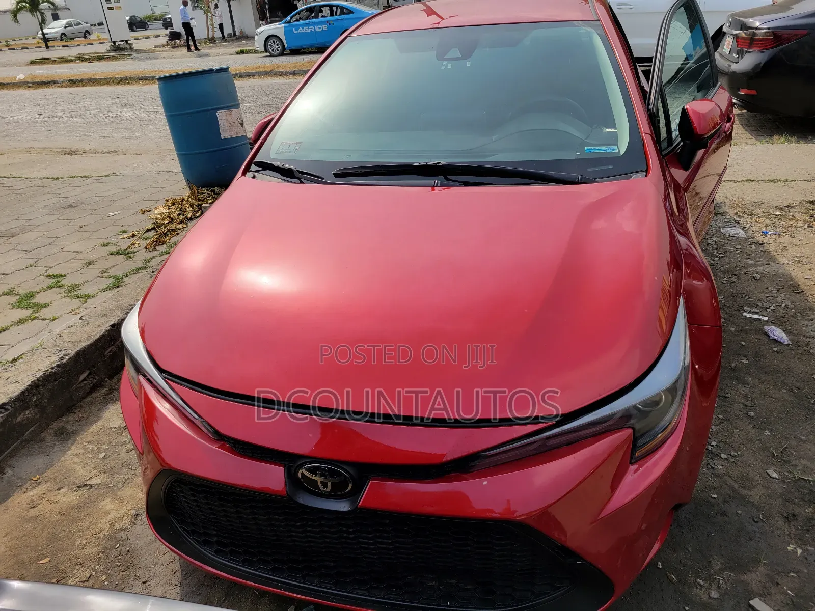 Toyota Corolla LE 2021 Red