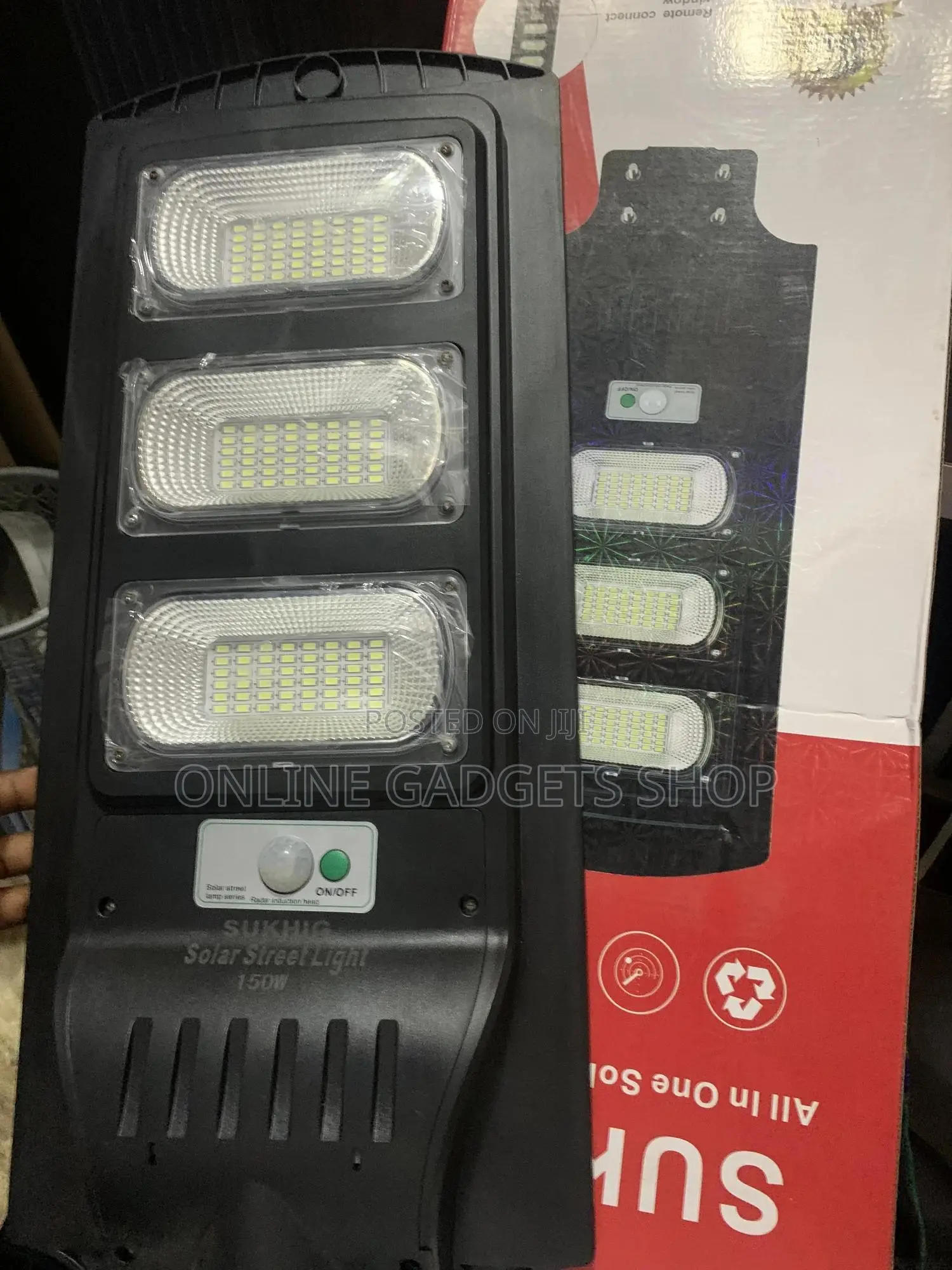 Sukhig All in One Solar Street Light
