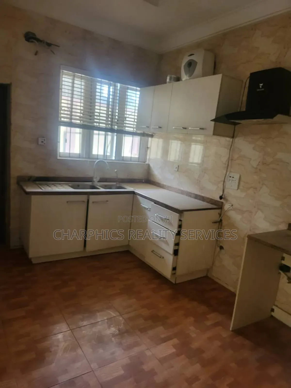 3bdrm Duplex in Ikeja GRA for rent