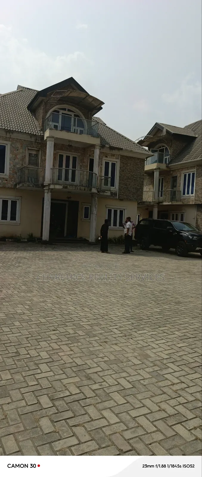 10bdrm Duplex in Ikeja GRA for sale