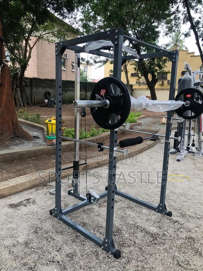 Power Rack With Lat Pull And Dip Bar