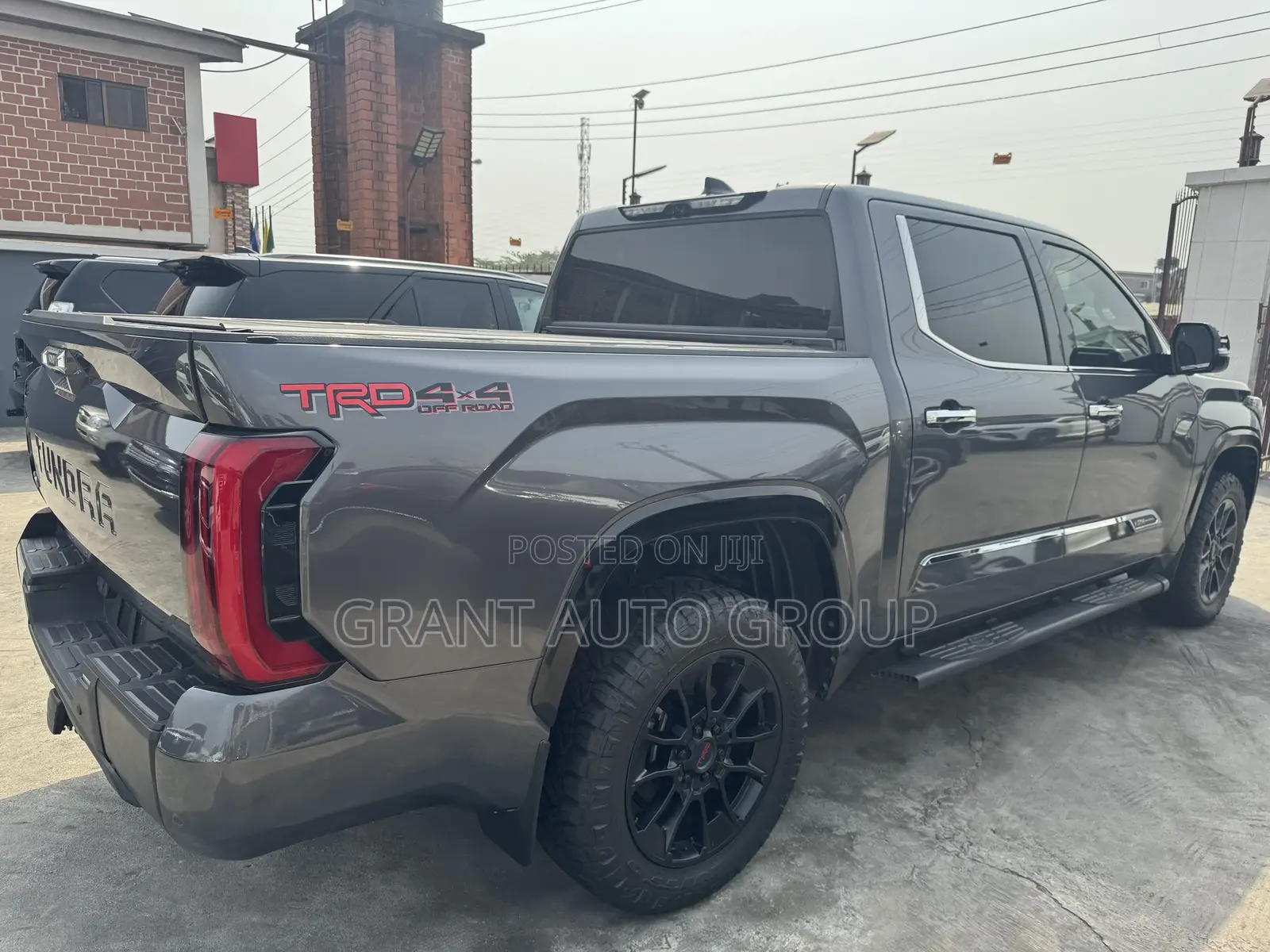 Toyota Tundra 2023 Gray
