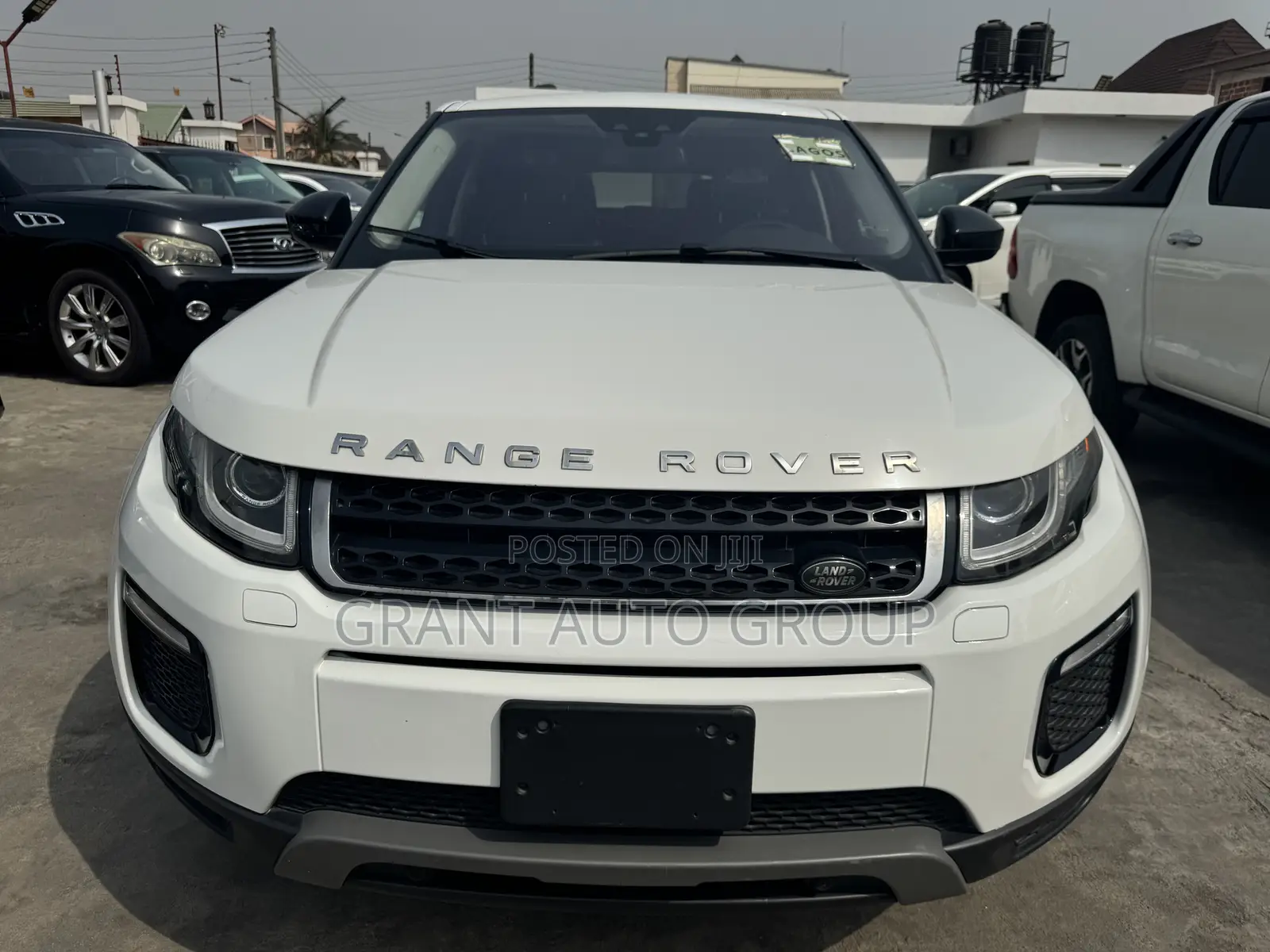 Land Rover Range Rover Evoque SE Premium 4x4 5-Door 2017 White