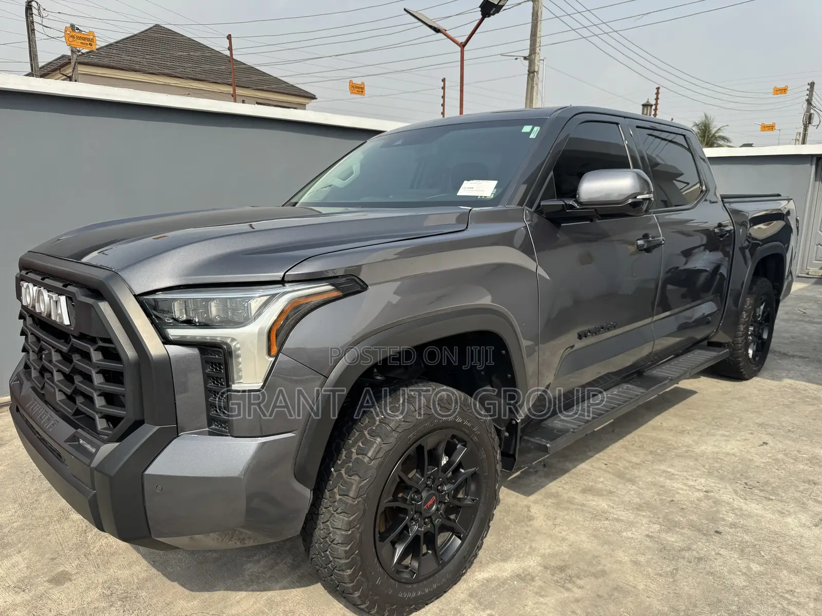 Toyota Tundra 2023 Gray
