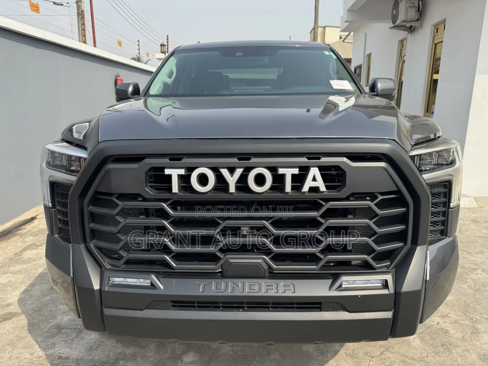 Toyota Tundra 2023 Gray