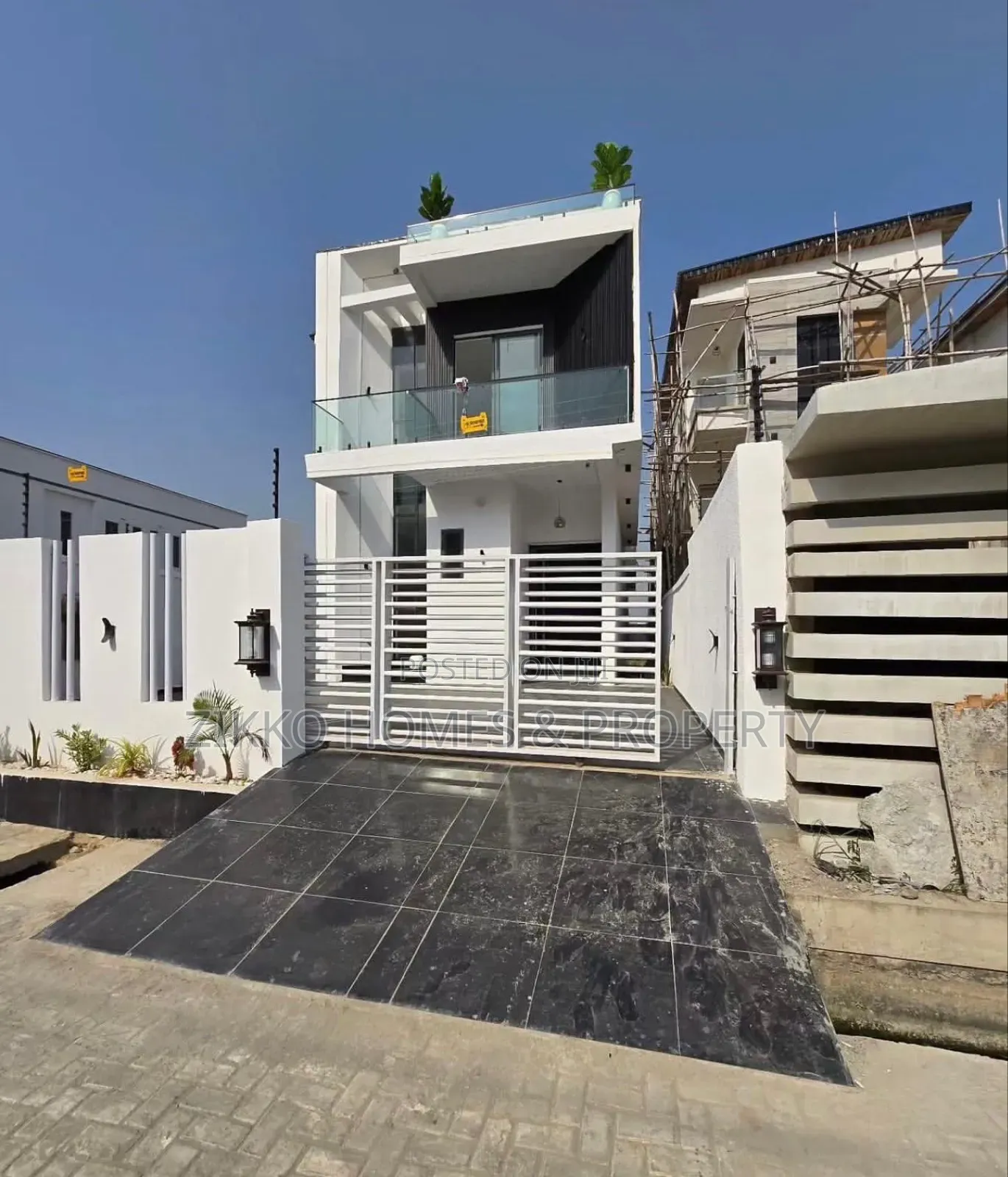 5bdrm Duplex in Ajah for sale