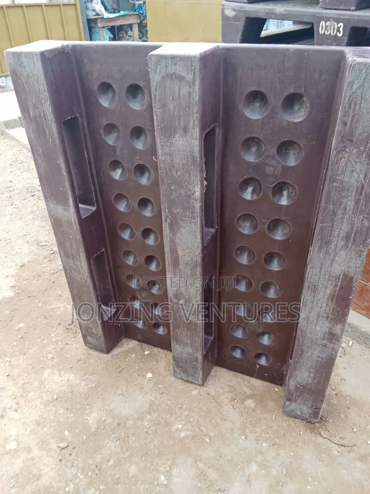 Heavy Duty 35kg Rubber Pallets
