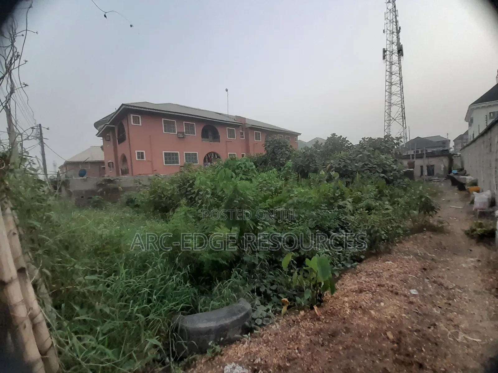 Full Plot in a Serene Environment