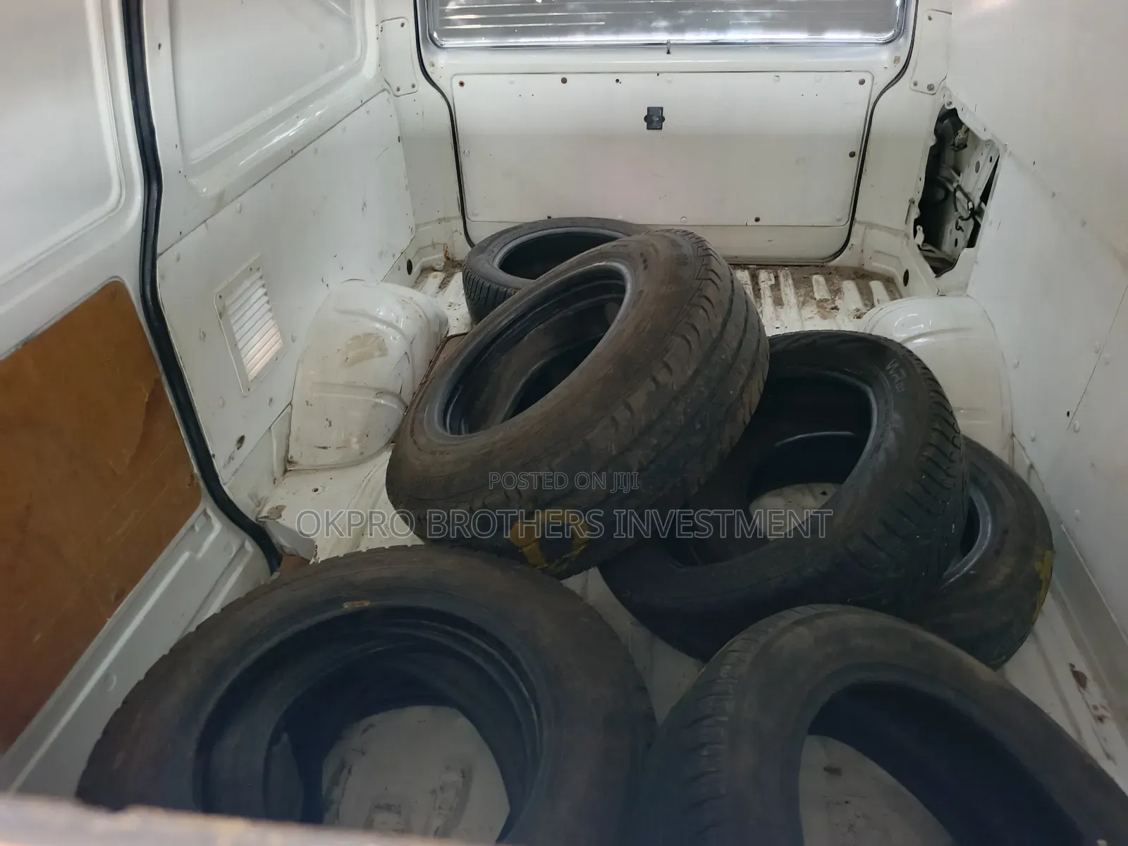 Toyota Lite-Ace 1993 White