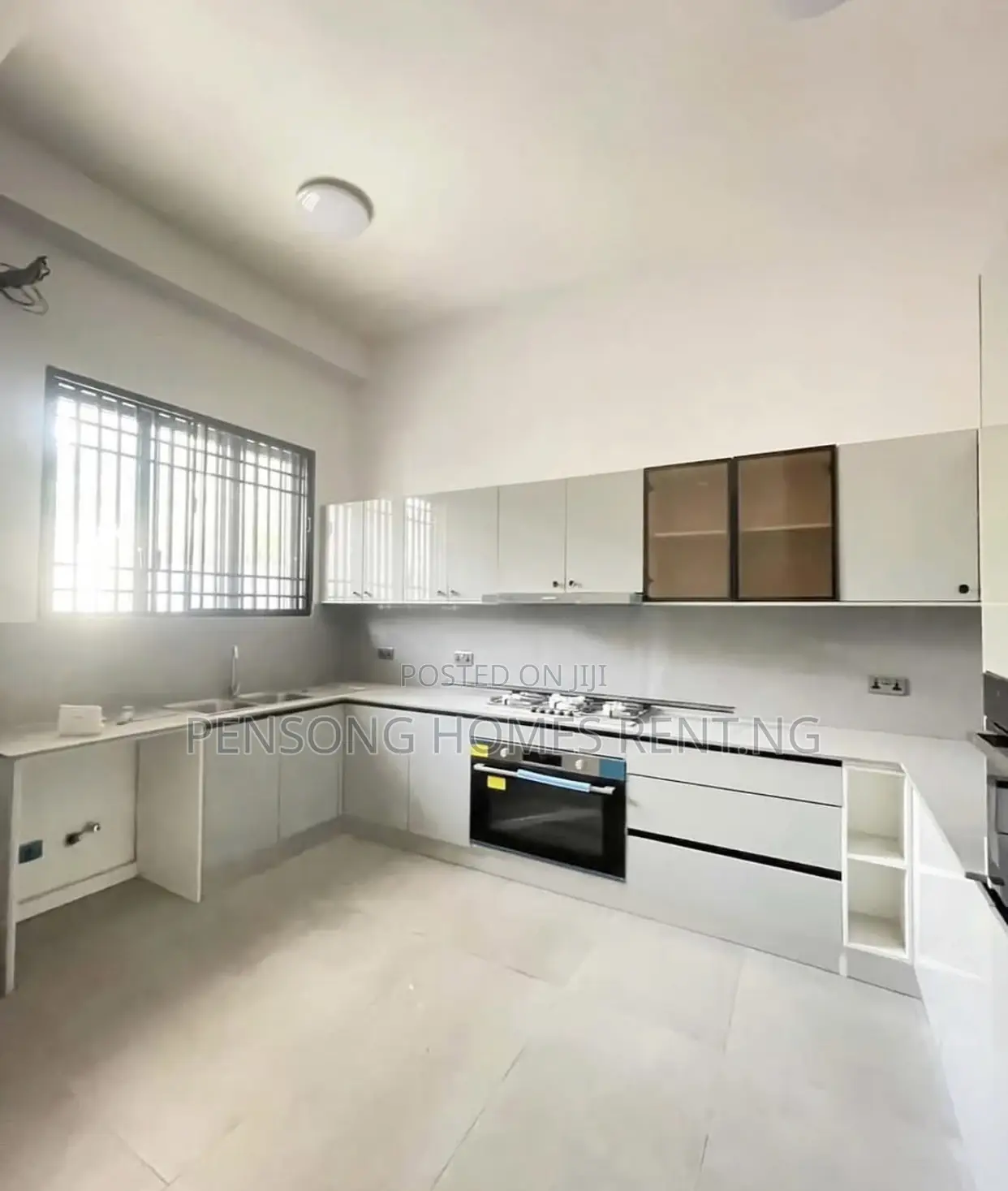 4bdrm Duplex in Lekki Phase 1 for rent