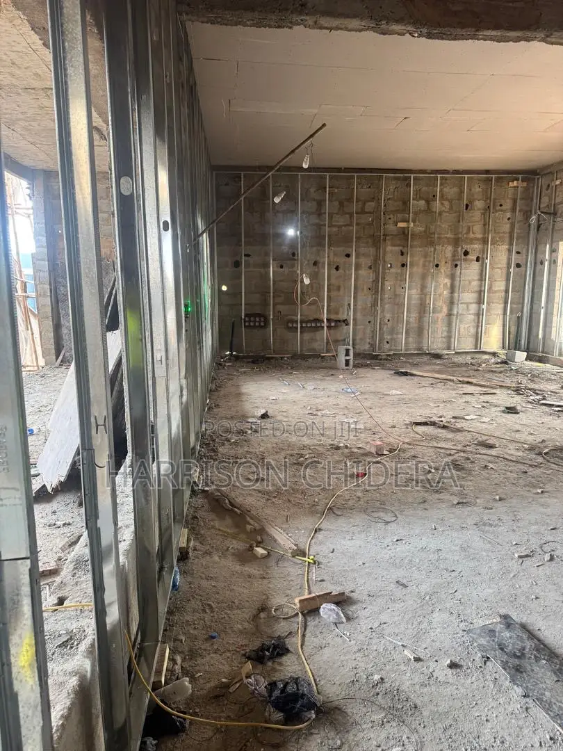 Walls,Doors and Roofs Soundproofing