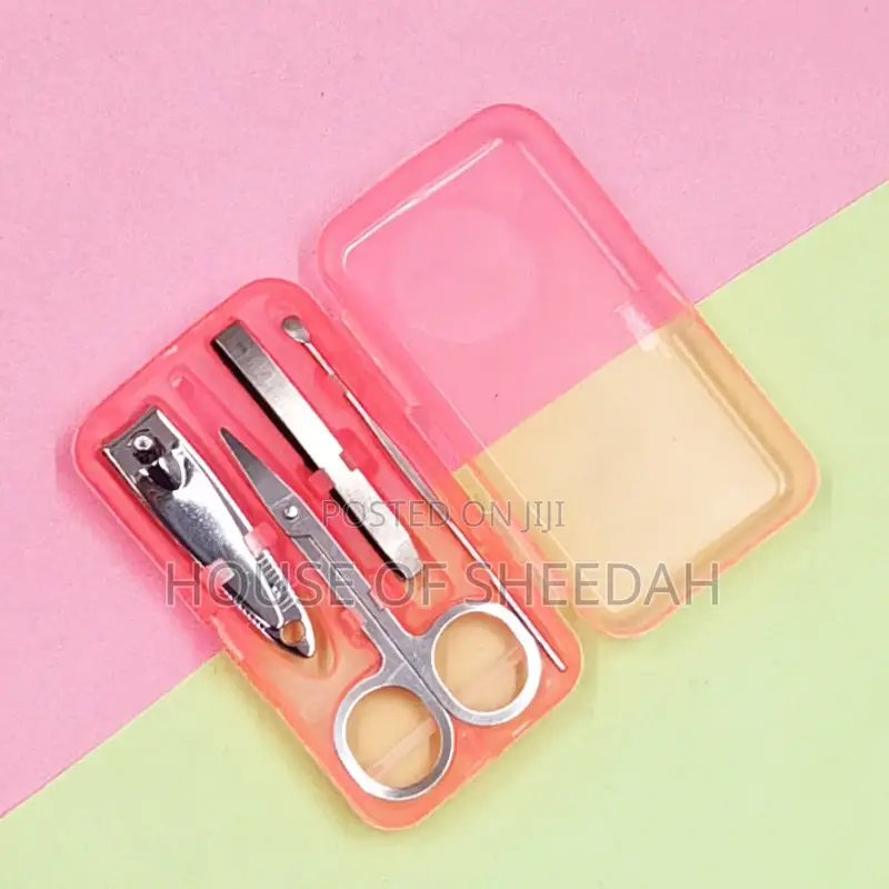 4pcs Stainless Steel Portable Manicure Set