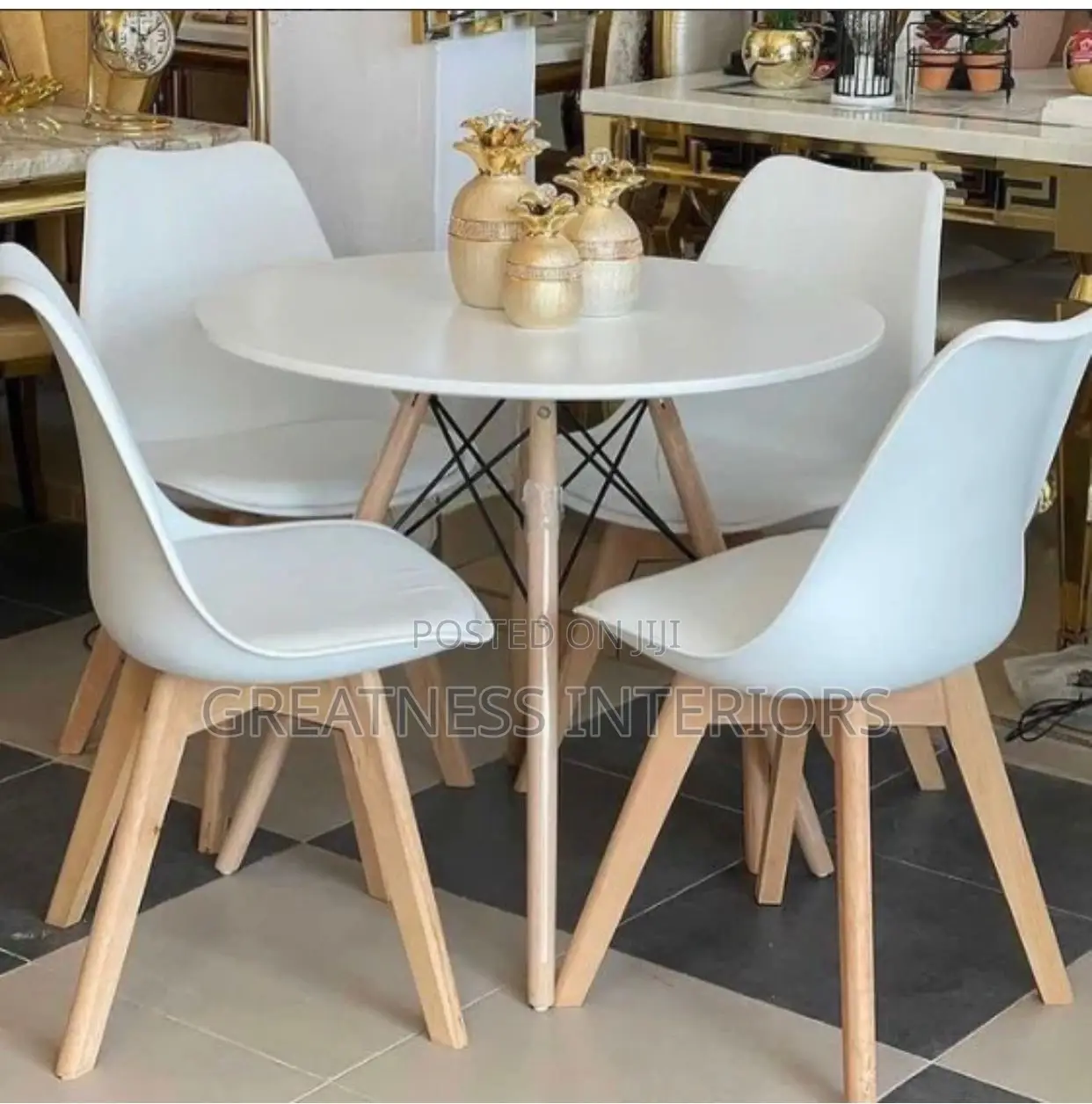 High Quality Imported Wooden Leg Restaurant Sets