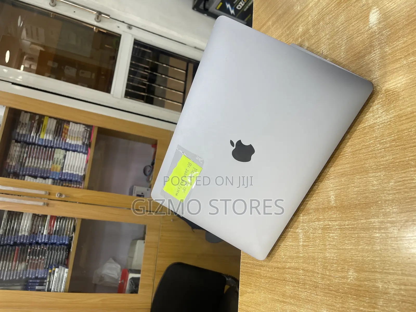 Laptop Apple MacBook Pro 2020 M1 8GB Apple M1 SSD 256GB