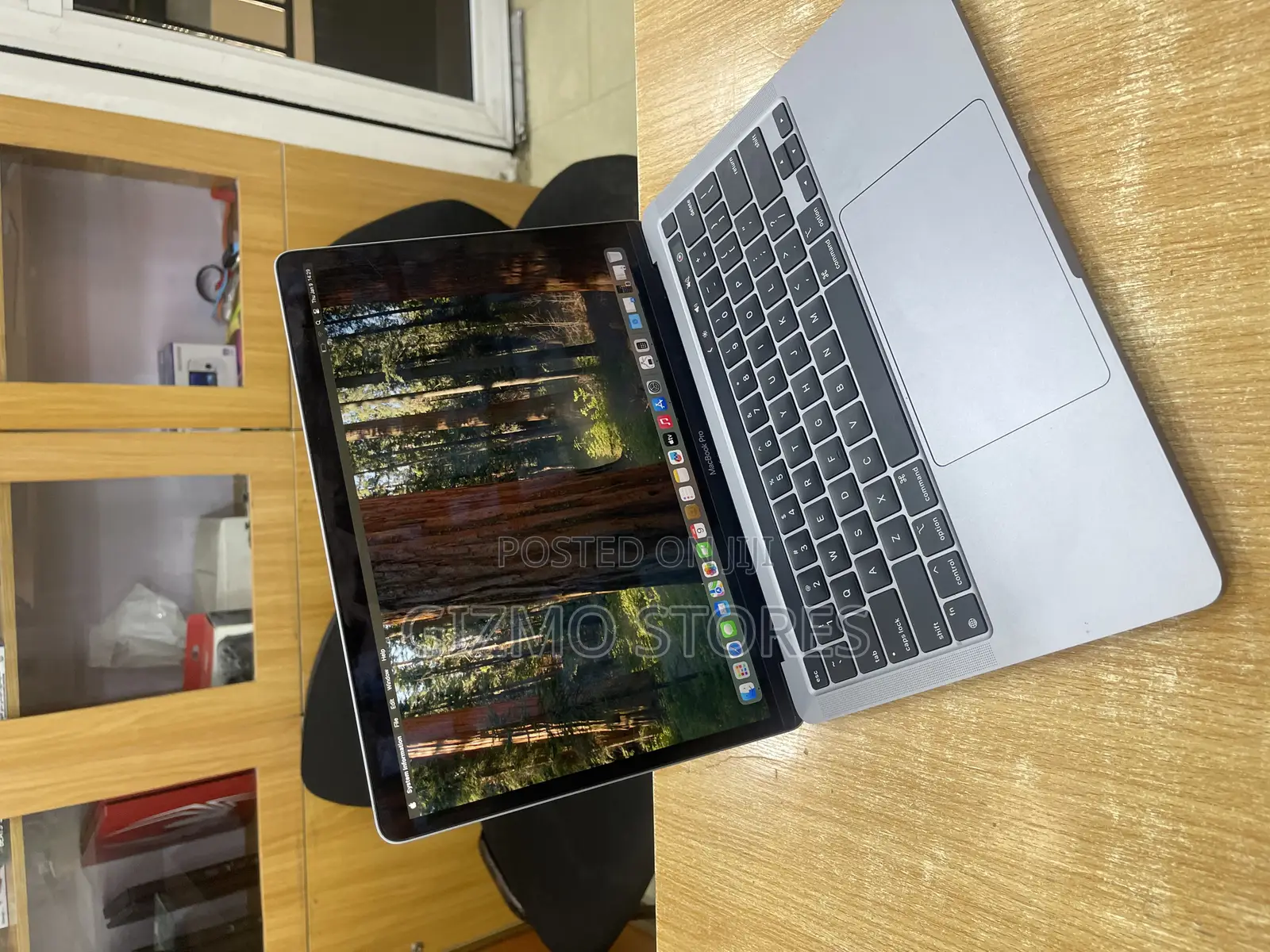 Laptop Apple MacBook Pro 2020 M1 8GB Apple M1 SSD 256GB