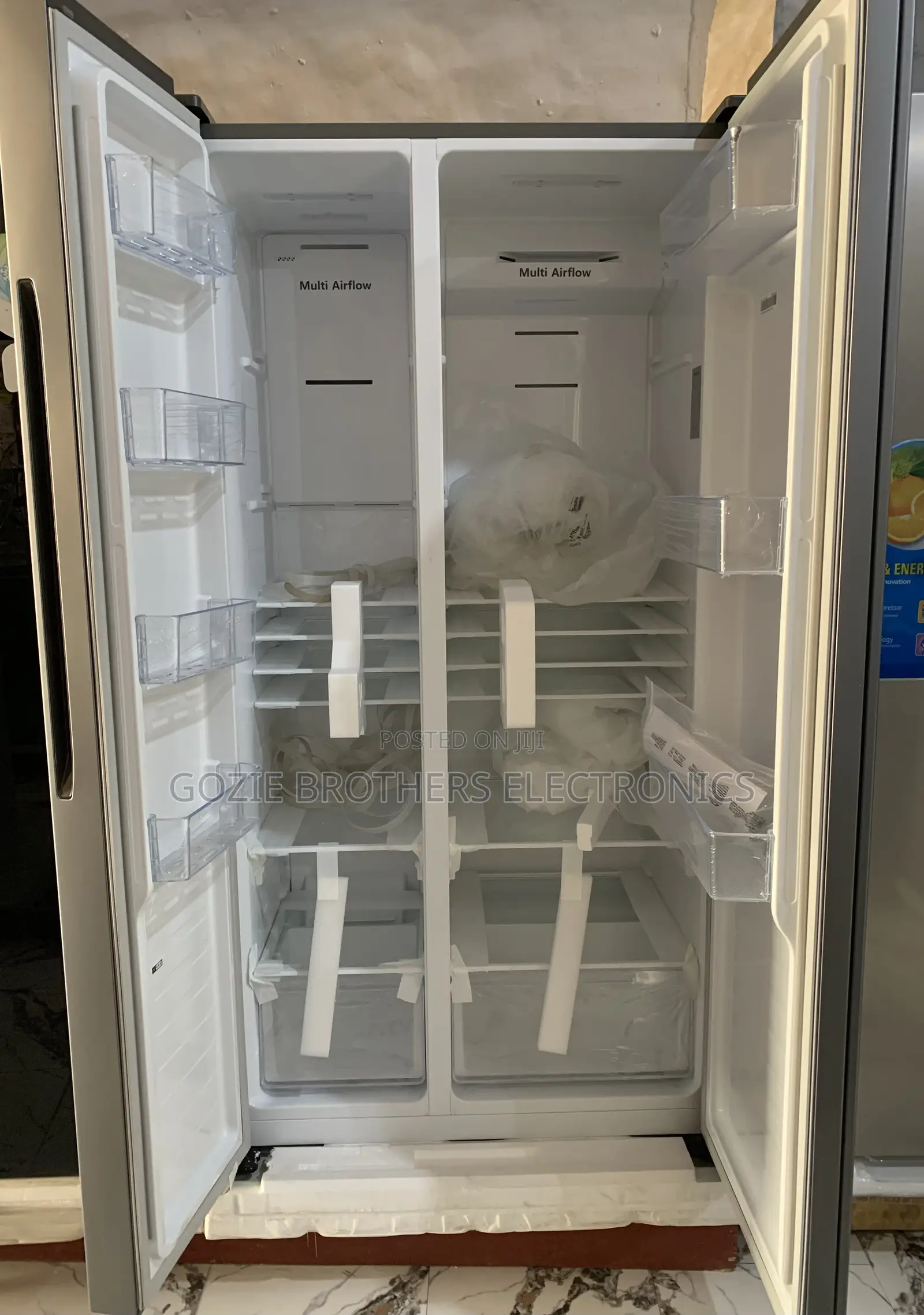 Hisense 508liters Side by Side Refrigerator(Silver Color)