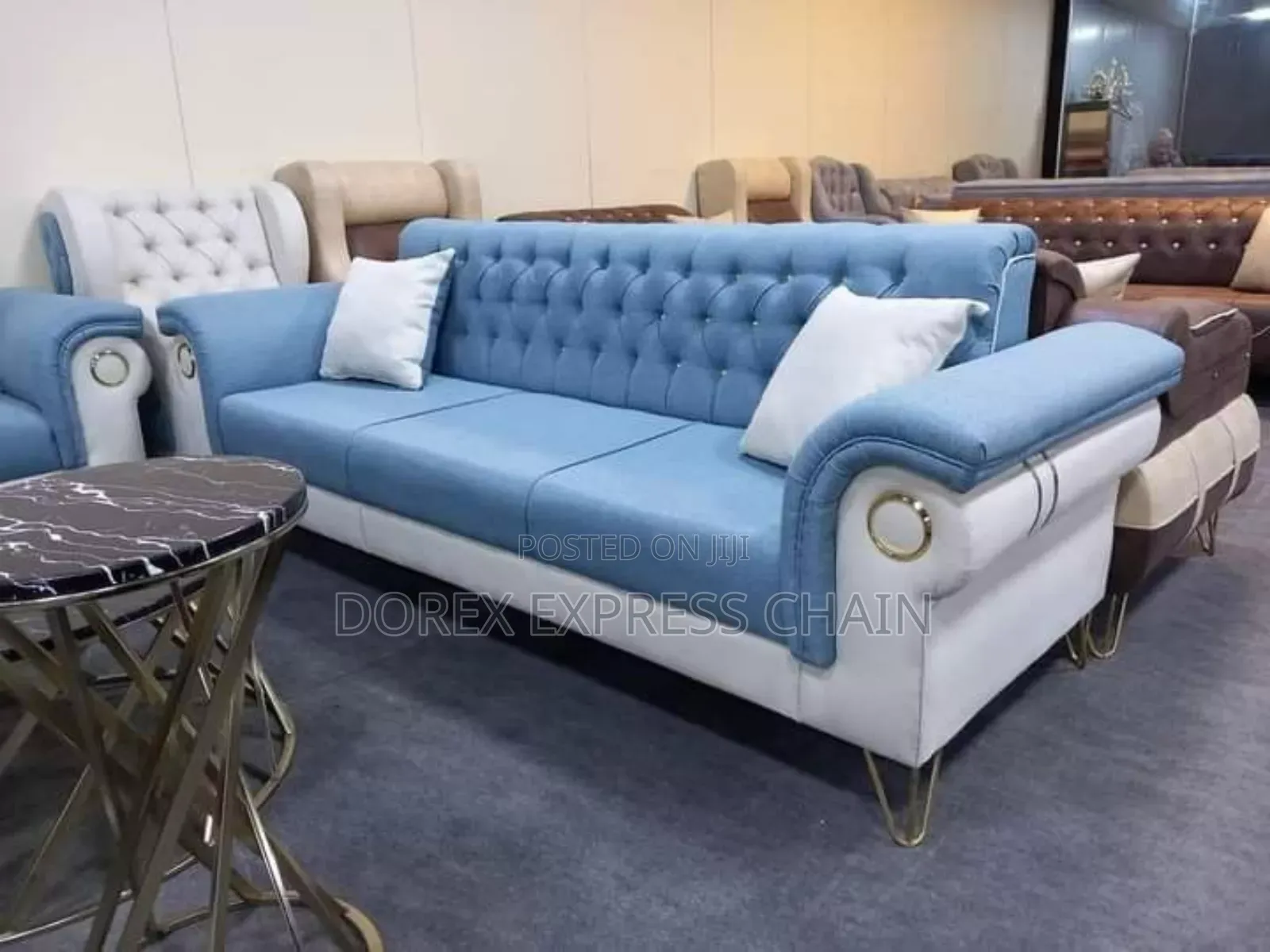 Luxurious Sofa: Sophisticated Homes