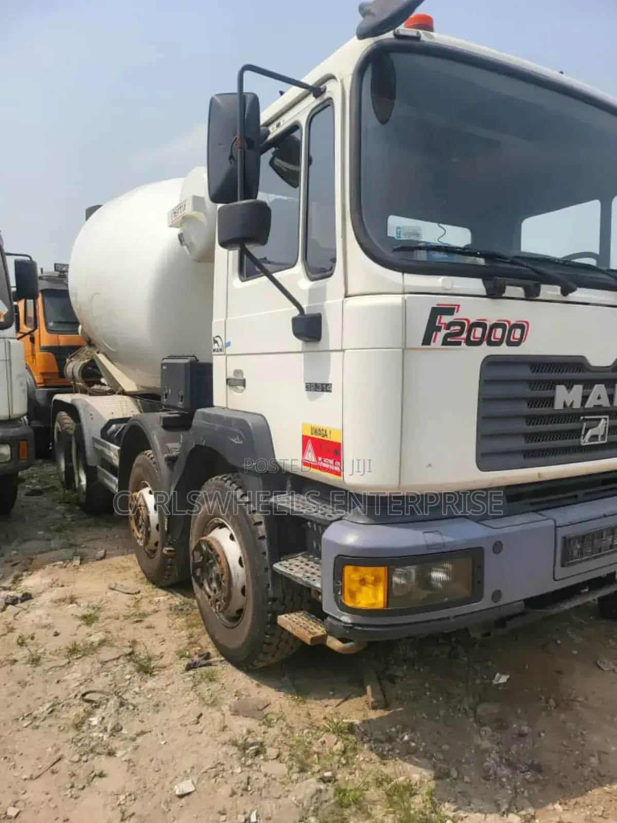 Man Diesel Sand Mixer Truck(10tyres and 12tyres Available )