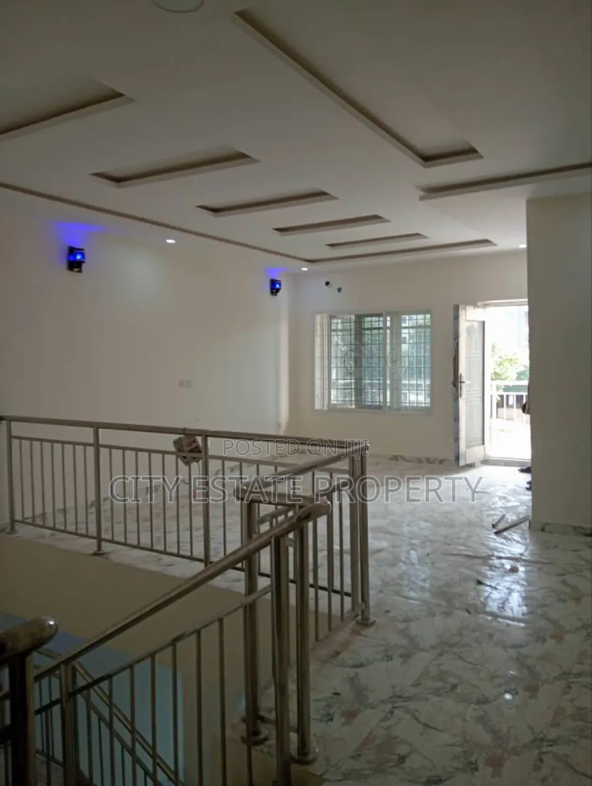 Furnished 3bdrm Duplex in River Park Estate, FHA for rent
