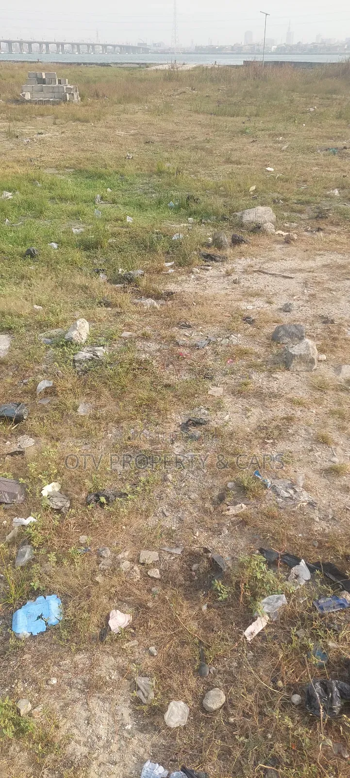 Distressed Land for Multiple Floors/ High Rise Is for Sale