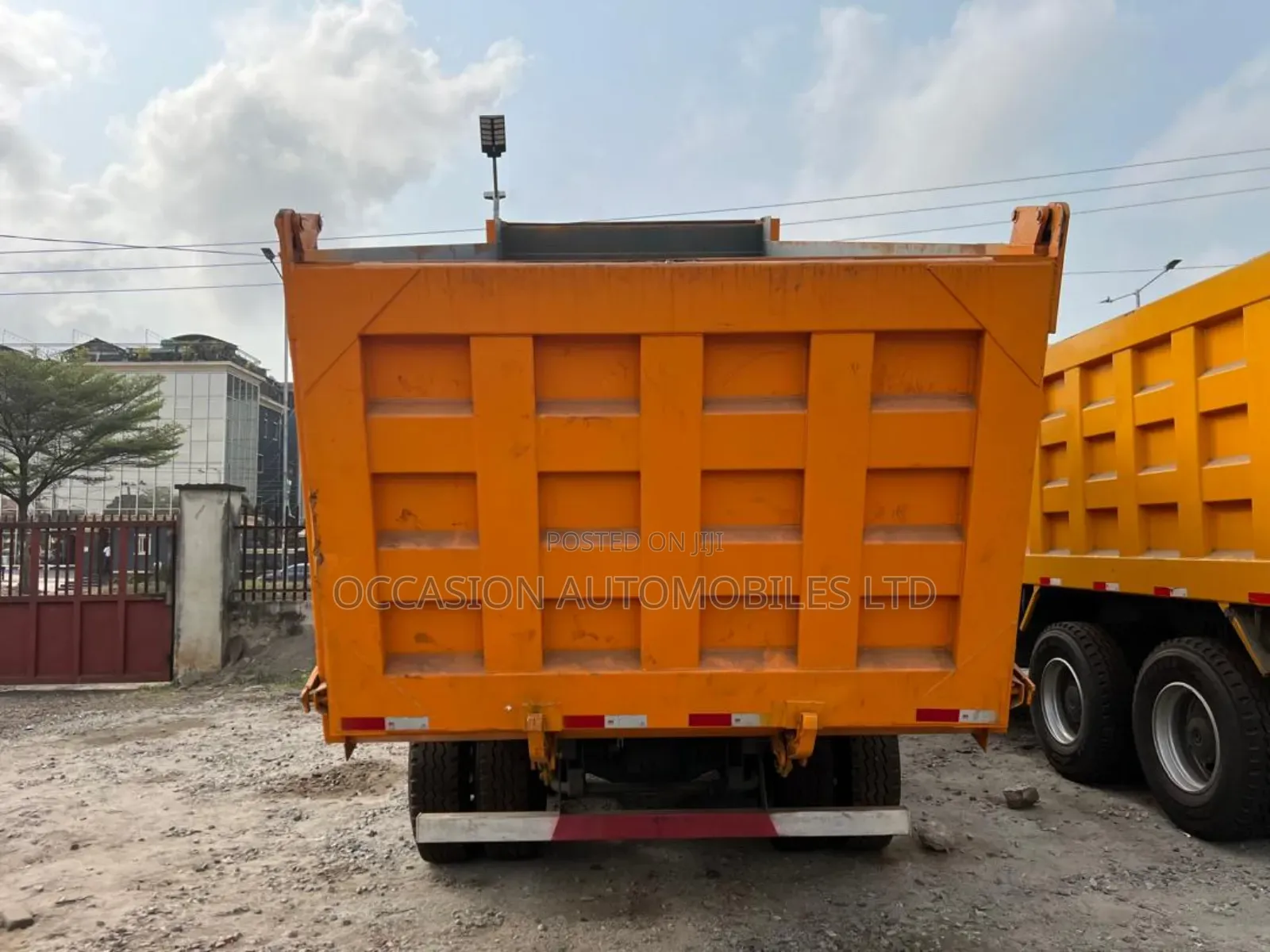 Yellow Howo Tipping Truck