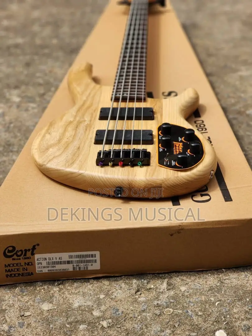 Cort Action DLX Vas Active 5 Strings Bass Guitar