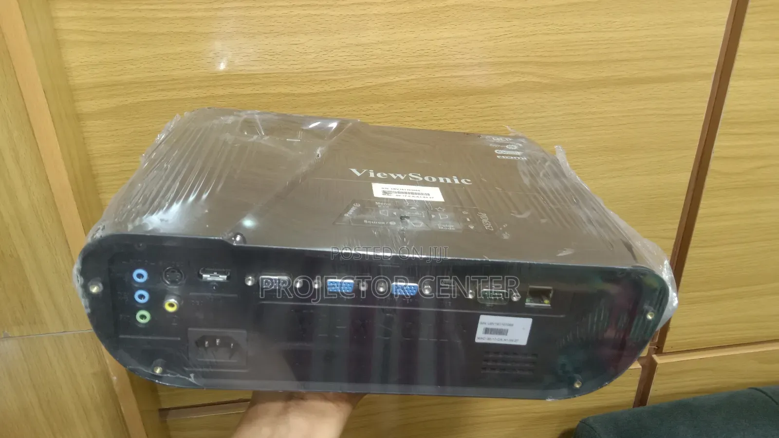 Viewsonic 3500lumens Projector (With Wireless Doungle)