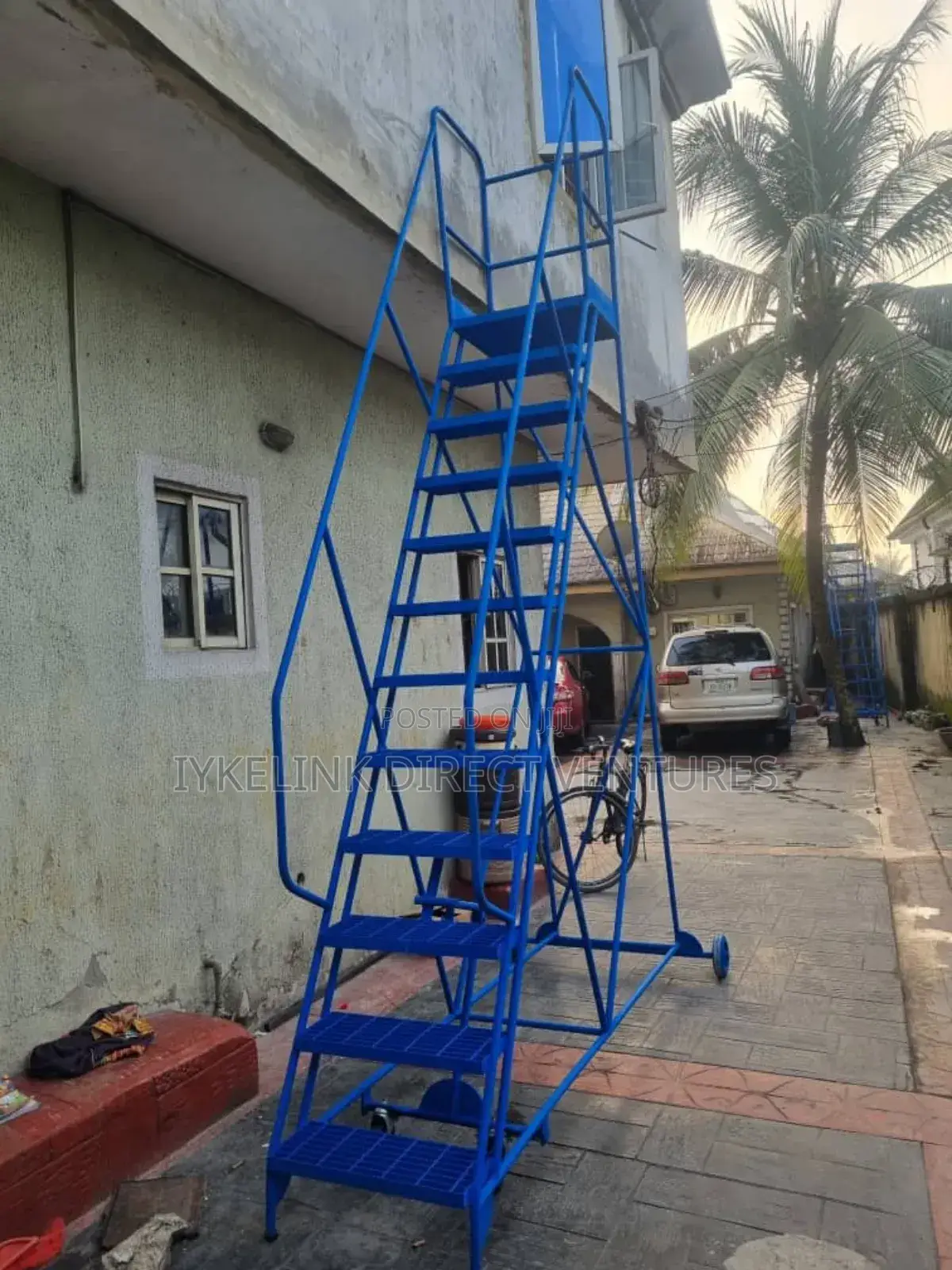 Platform Ladder (Industrial Ladder)