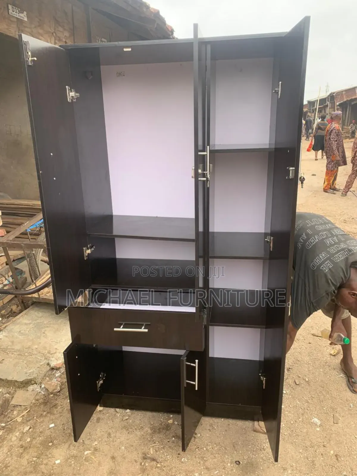 Well Produced 3 by 6 Wardrobe With 1 Drawer and 3 Doors
