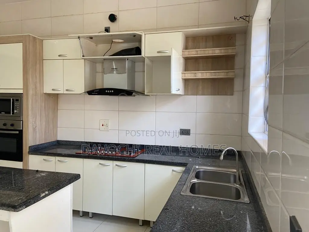 Furnished 4bdrm Apartment in Ikota, Lekki for rent