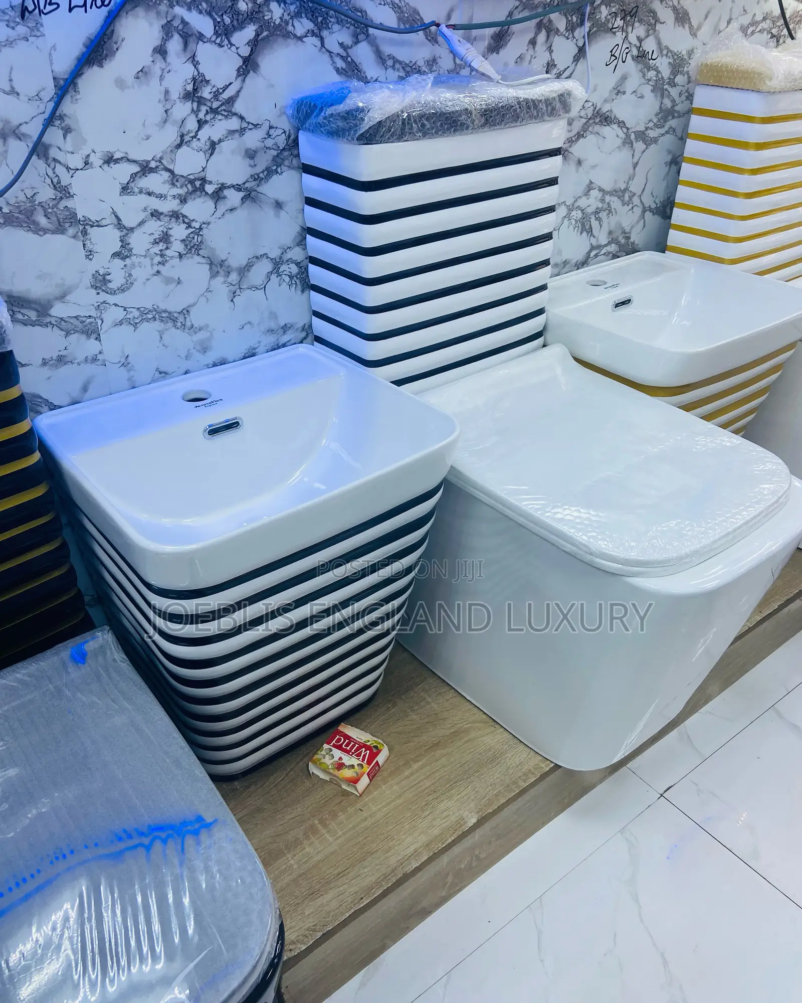High Standard Water Closet White and Black