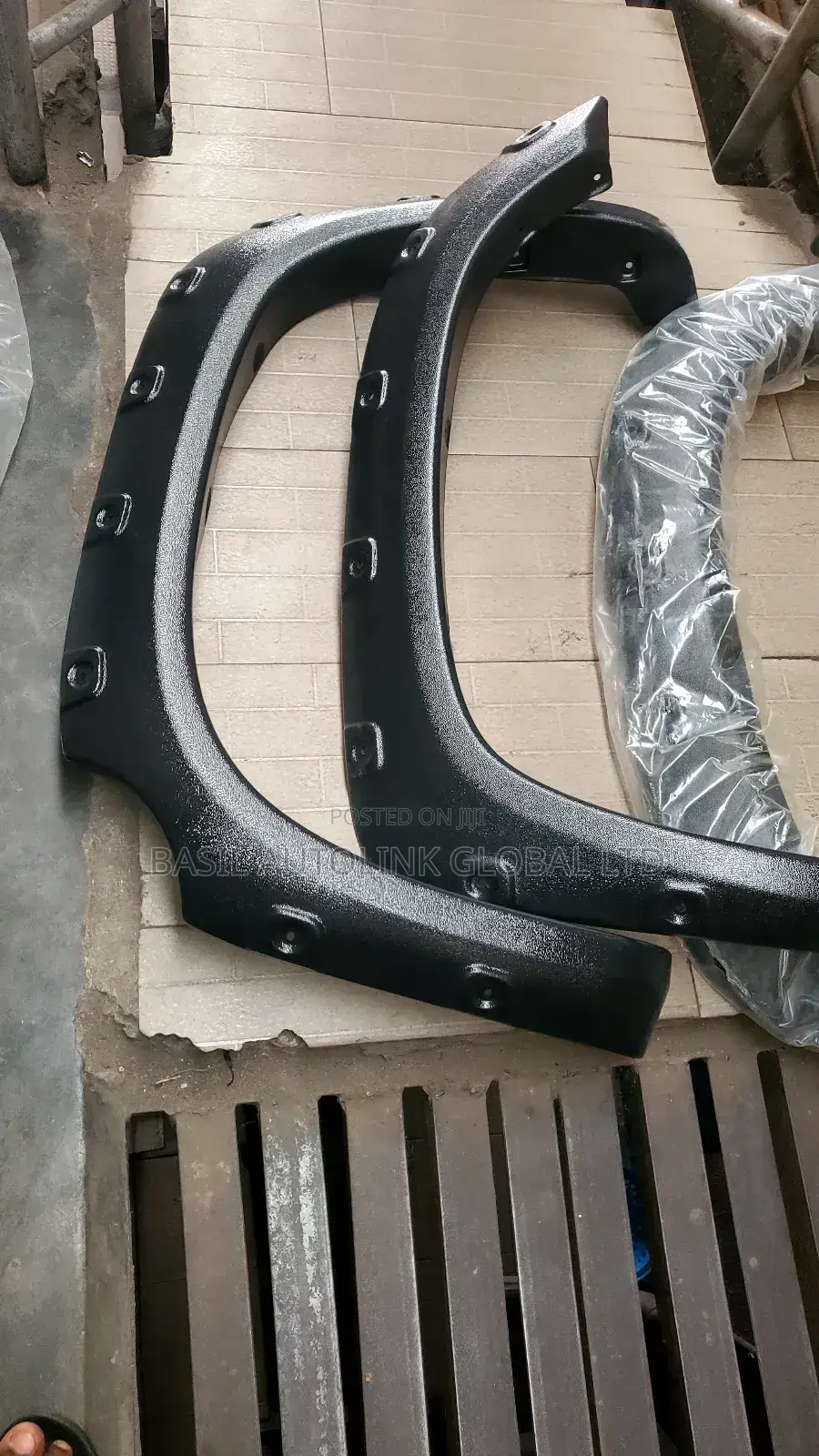 Fender Padded/Chrome Tundra 2012-2023