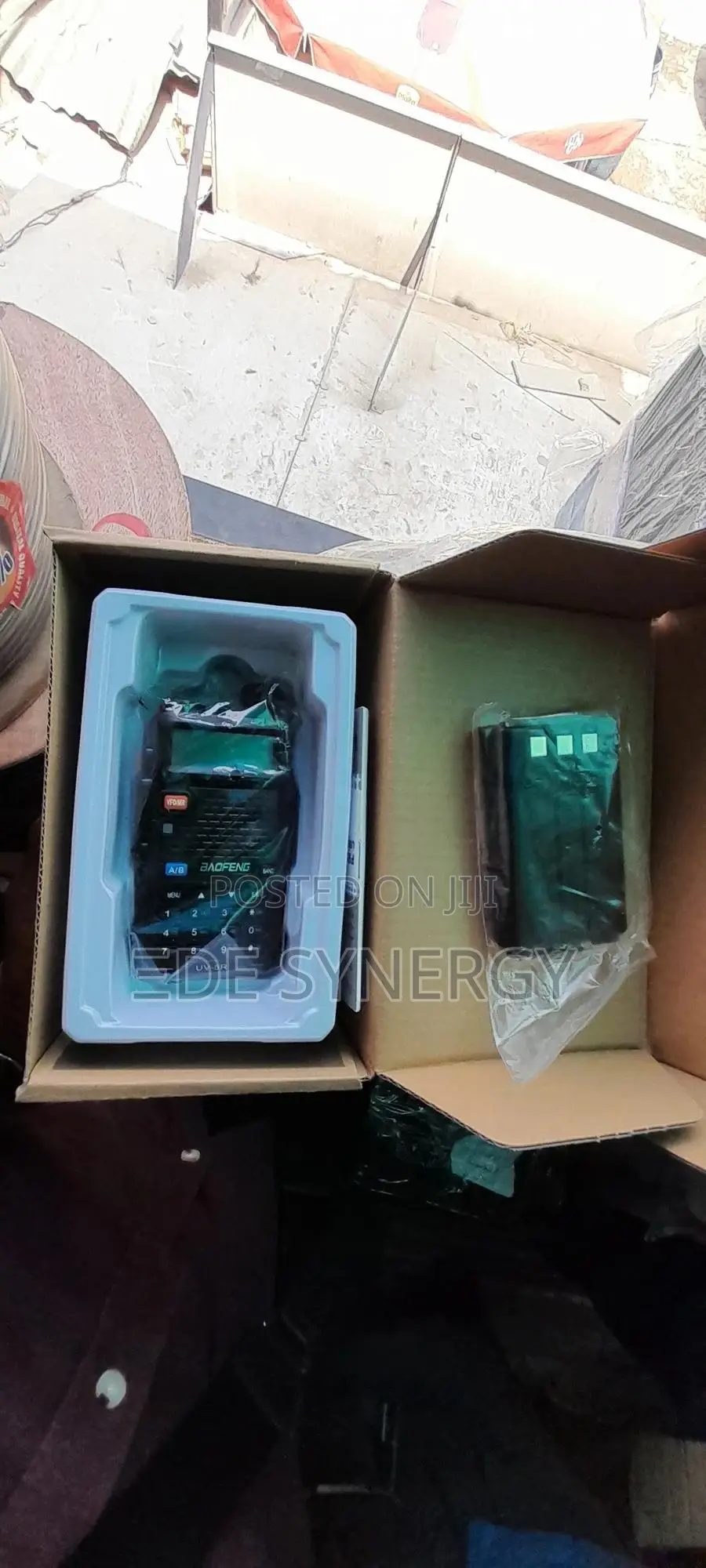 Baofeng /UV-5R ( Walkie Talkie )