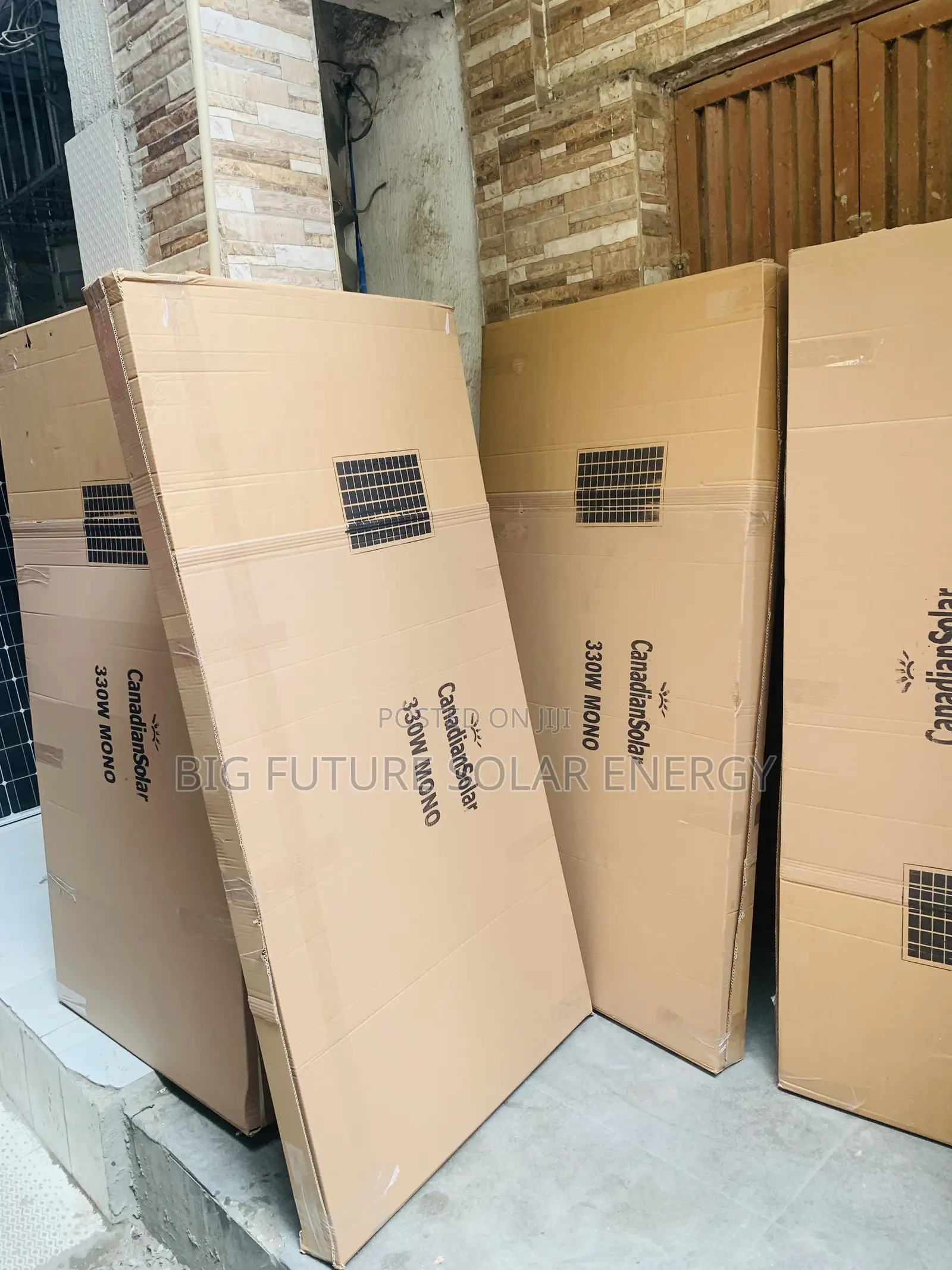 330watts Canadian Solar Panel 72c