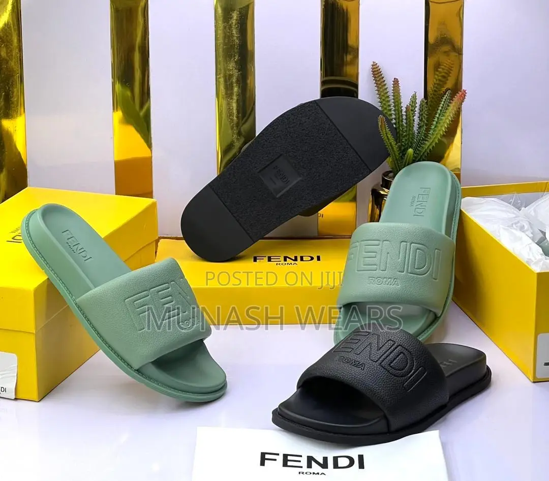 Original Leather Fendi Luxury Slip 40-46,Nationwide Deliver