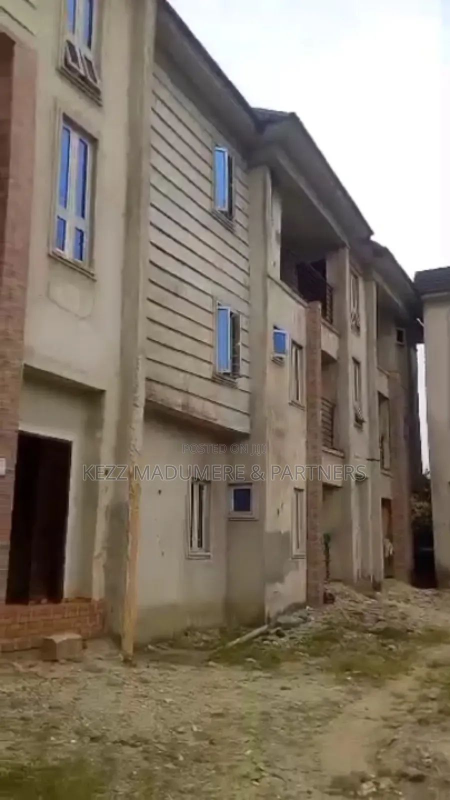 12bdrm Block of Flats in Sars Road , Port for sale