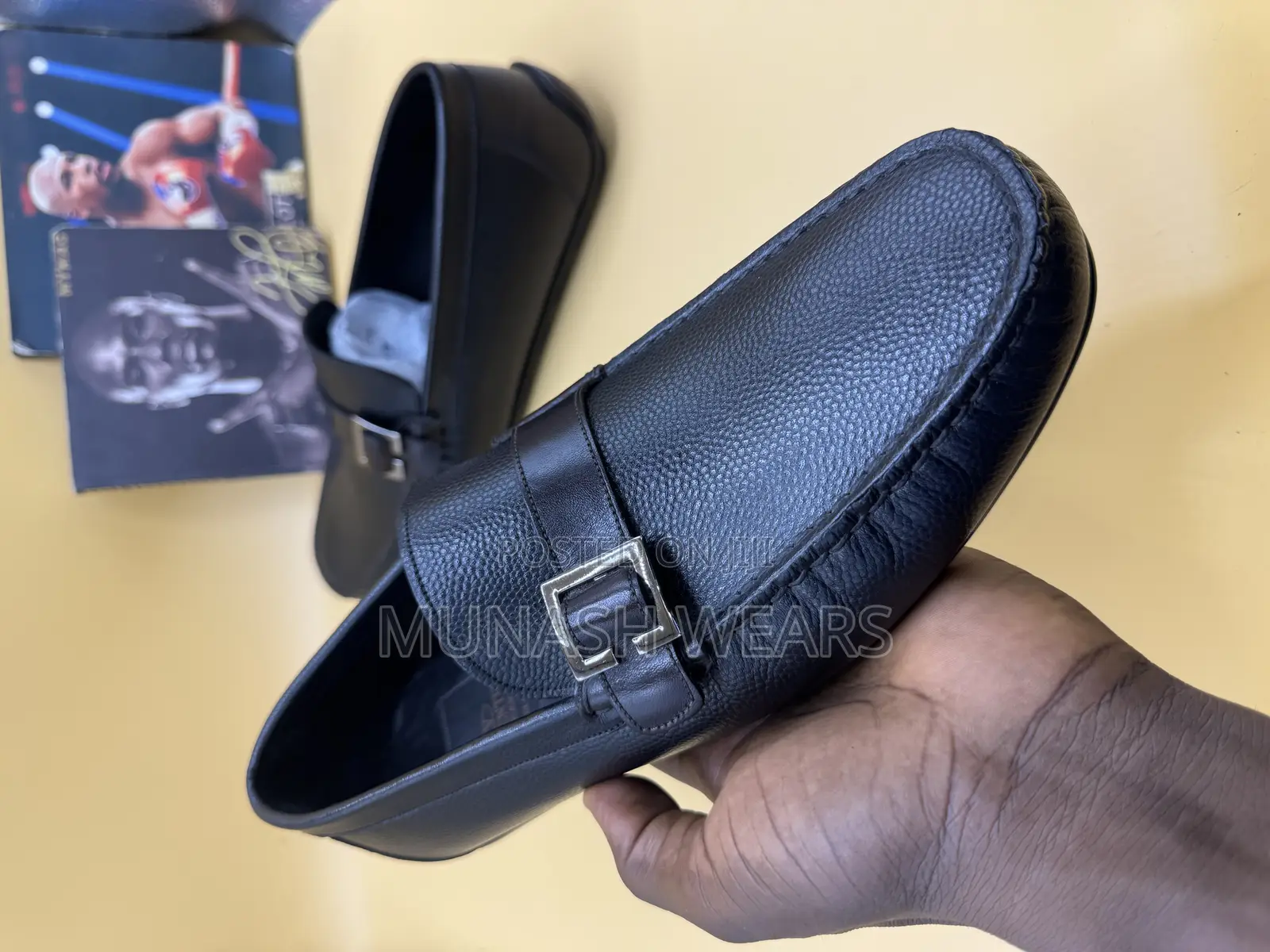 Italian Valentino Luxury Shoe, Nationwide Delivery