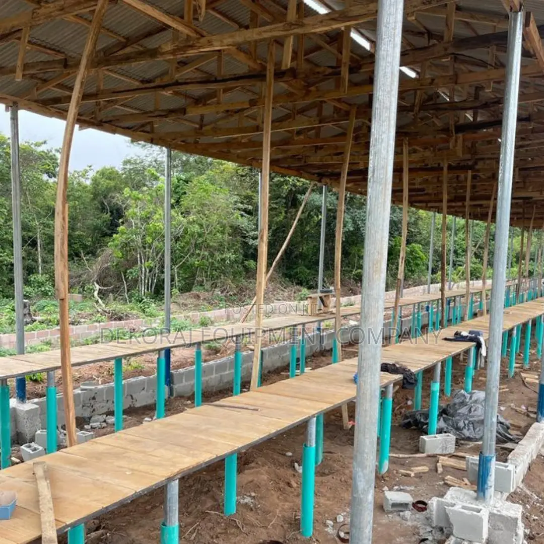 ₦21m Builds A Quality 5,000-bird Pen With Cages.