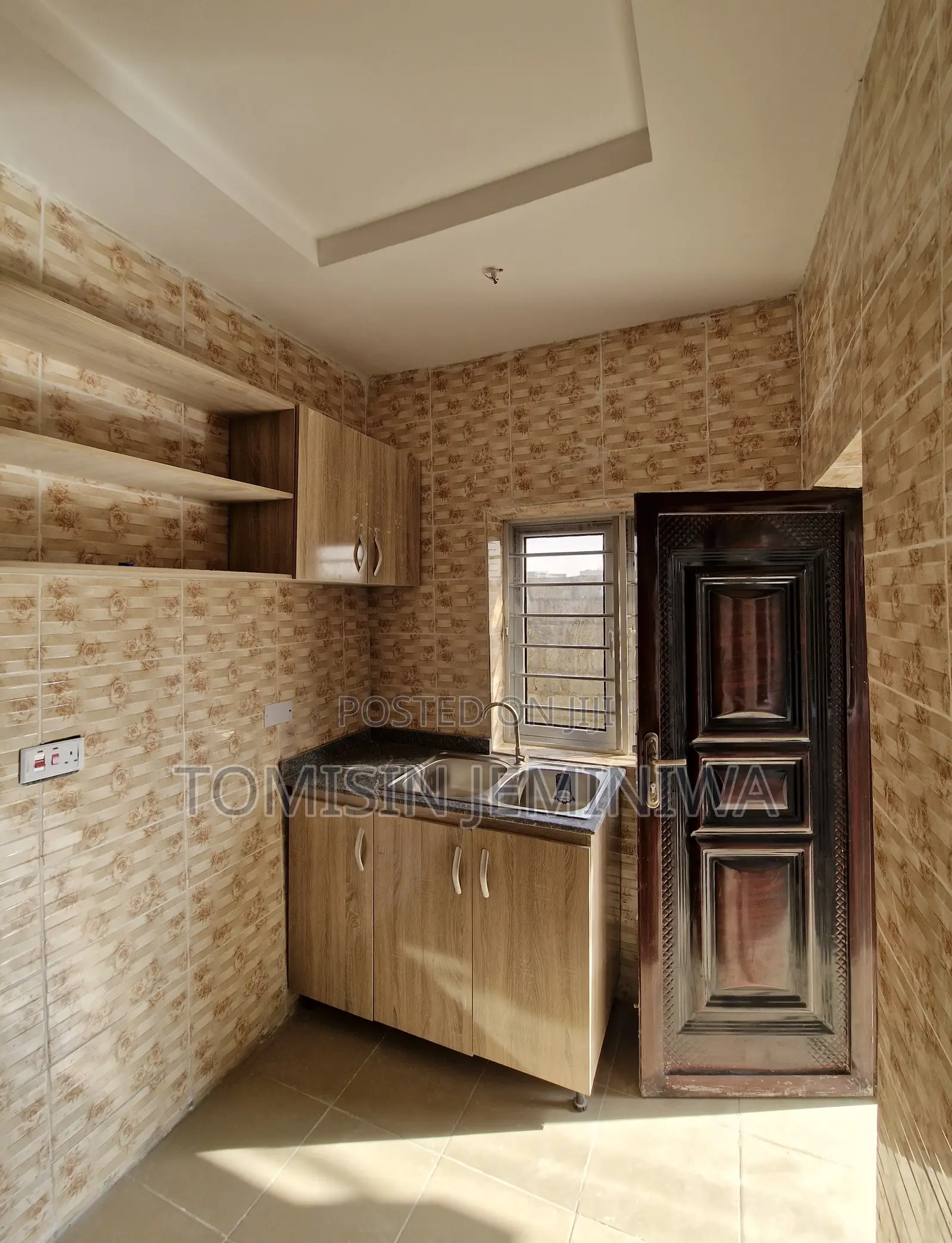 Furnished 3bdrm Block of Flats in Pacific Estate, Kubwa for sale
