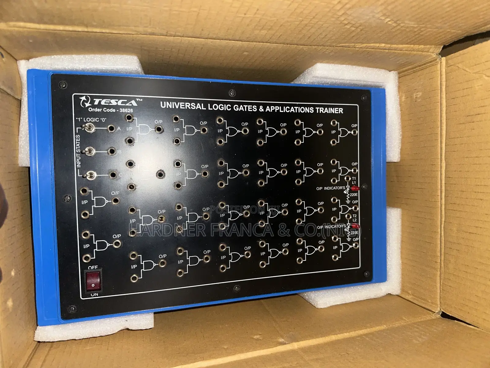 Universal Logic Gates Application Trainer